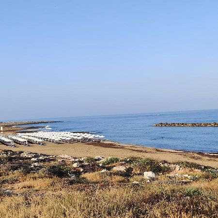 Lovely 1-Bedroom Unit @ Fabulous Location Paphos ภายนอก รูปภาพ