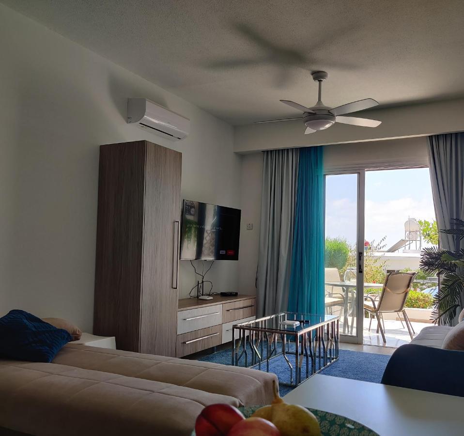 Lovely 1-Bedroom Unit @ Fabulous Location Paphos ภายนอก รูปภาพ